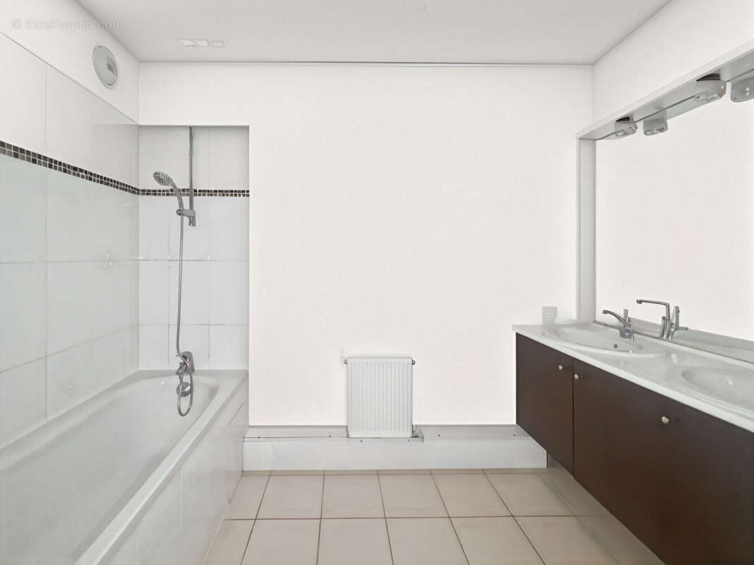 Appartement à DAMMARIE-LES-LYS