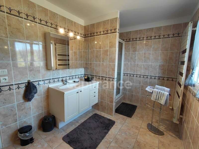 Maison à VALDIVIENNE