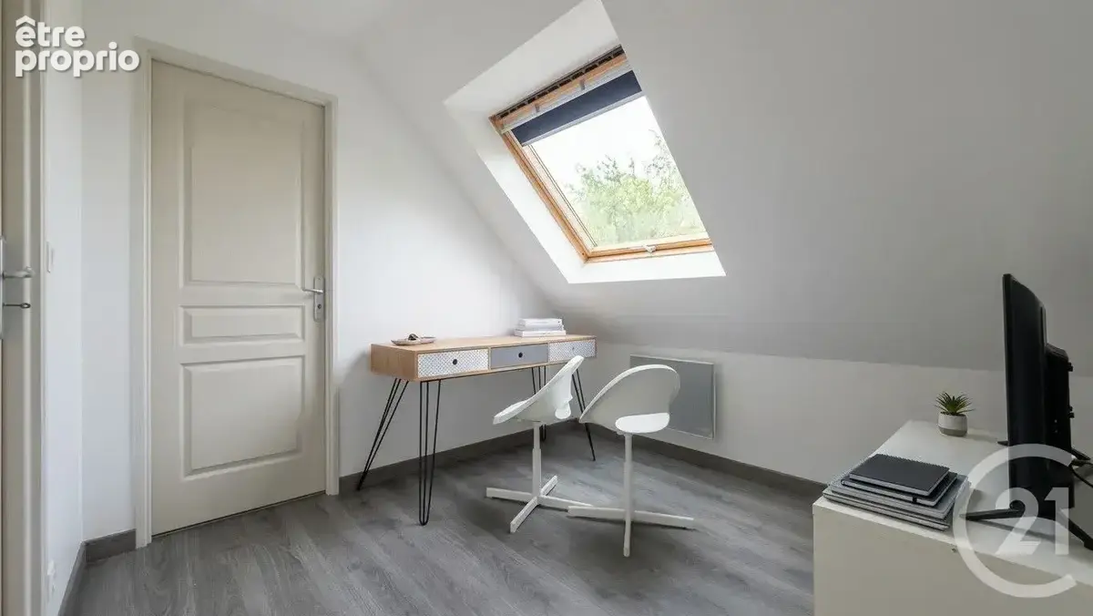 Maison 7 pièces 117 m² à vendre à Chaumont-En-Vexin (60240) - photo 15