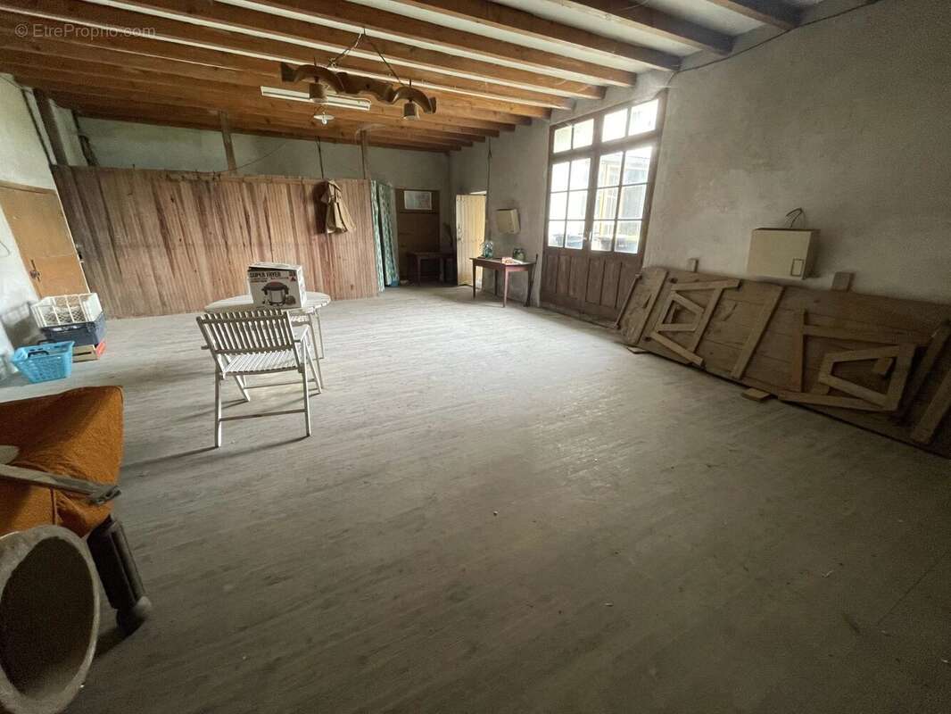 Maison de caractère à rénover – gros potentiel et grands projets ! - photo 16