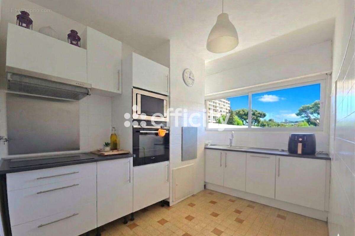 Appartement à MARSEILLE-9E