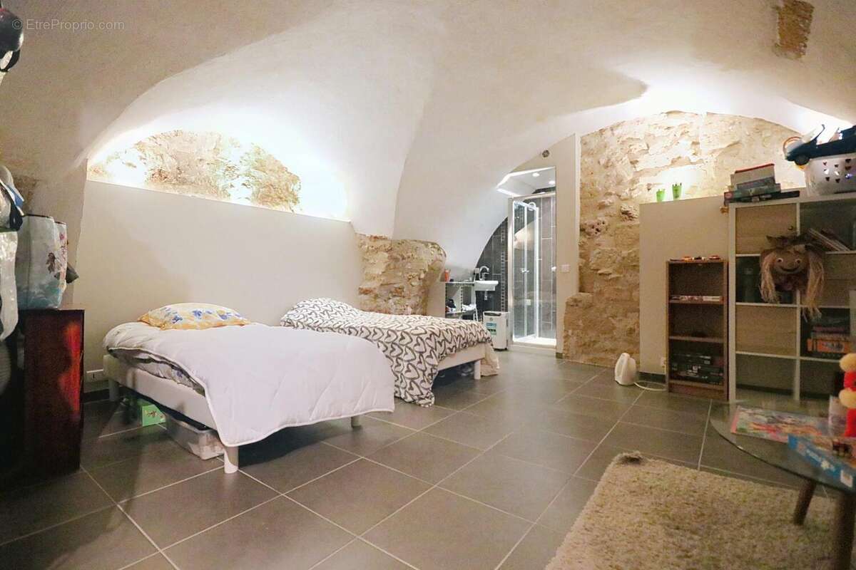 Photo 6 - Maison à ROGNES