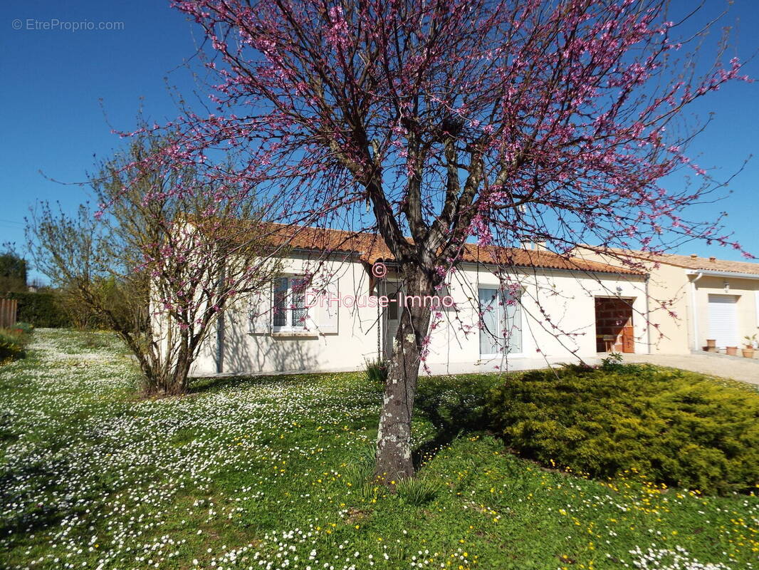 Maison à PONS