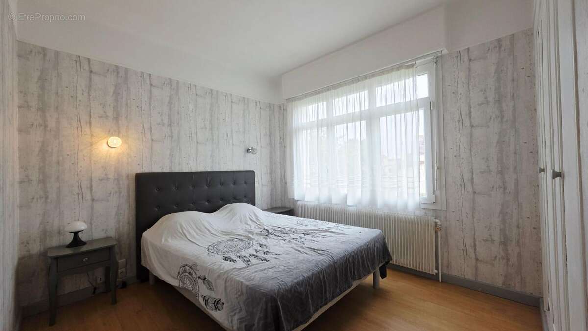 Maison à MEHUN-SUR-YEVRE