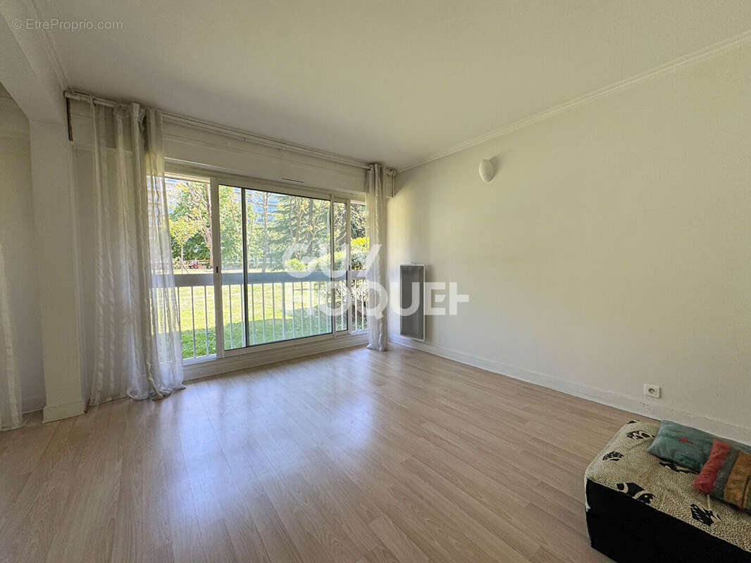 Appartement à MAISONS-ALFORT