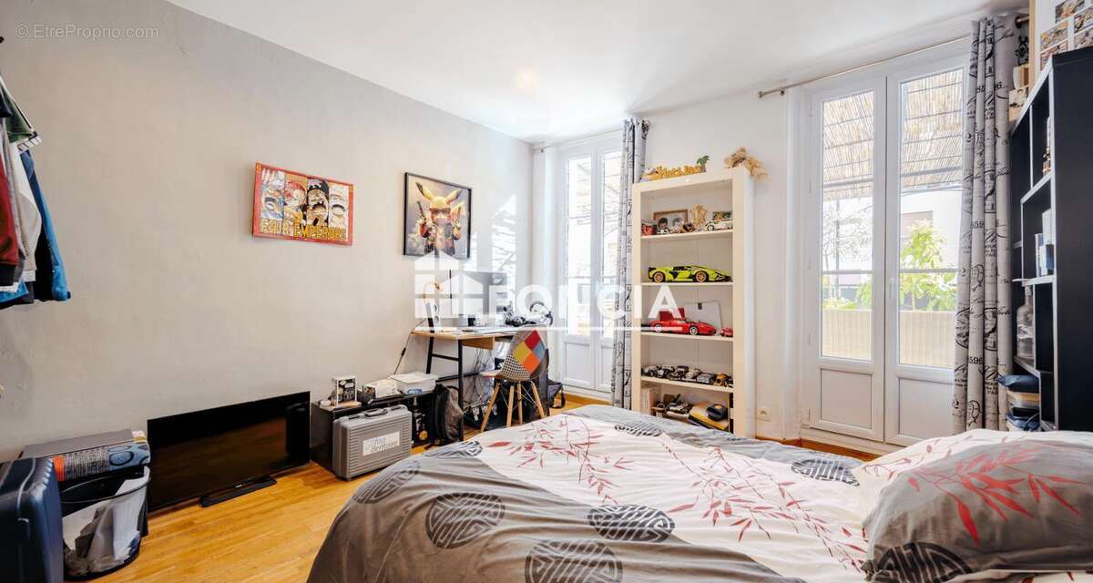 Grand appartement de standing en centre ville - photo 4