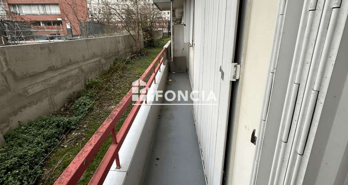 Appartement à VILLENEUVE-LA-GARENNE