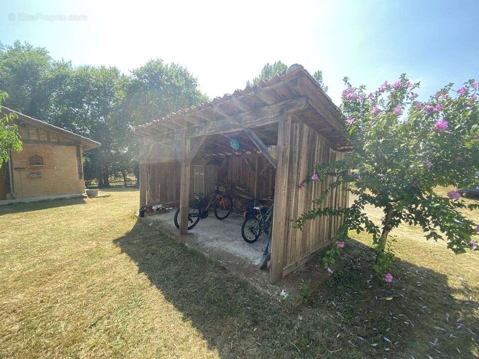 Ancien corps de ferme avec gîte - photo 25