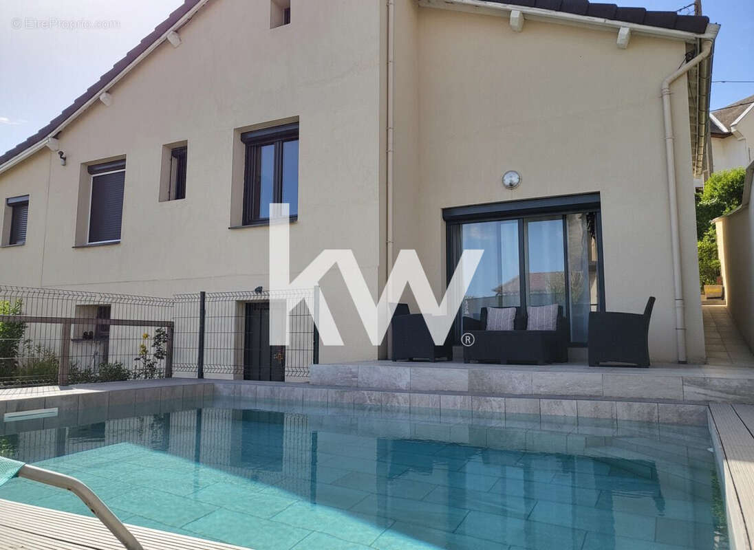 Maison à SAINT-ETIENNE