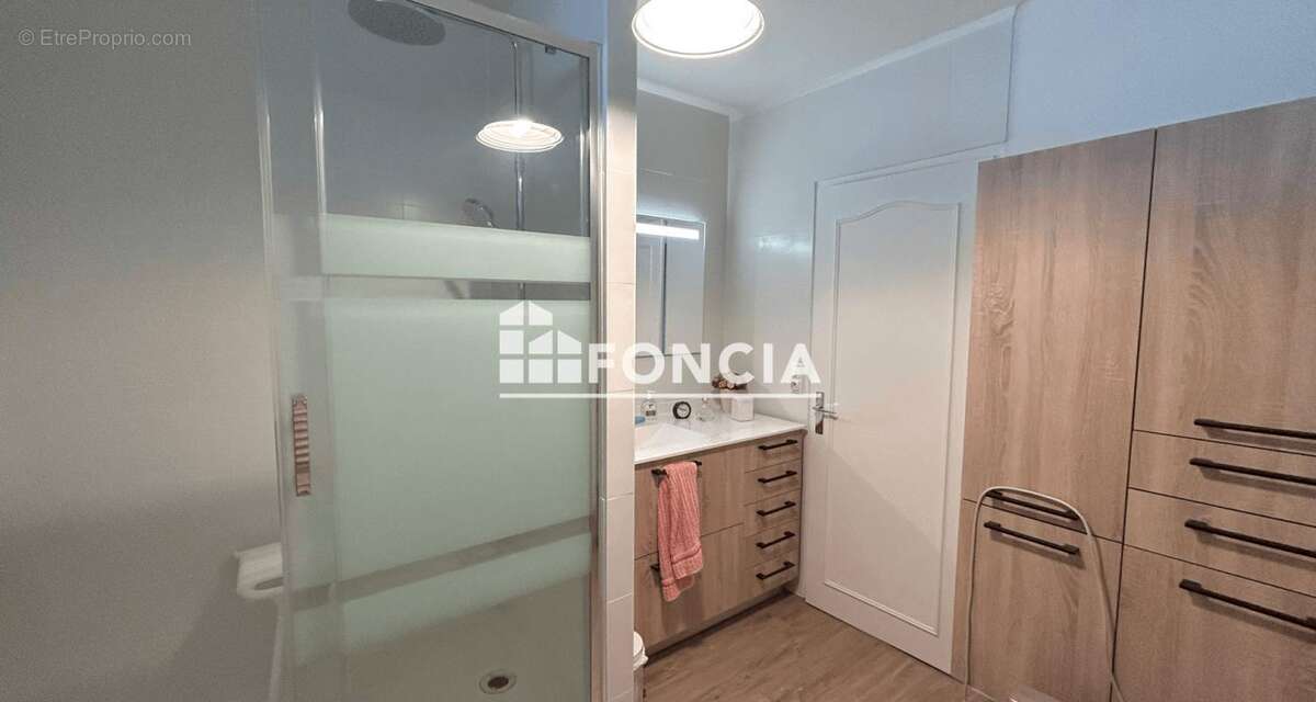 Appartement à MONT-SAINT-AIGNAN