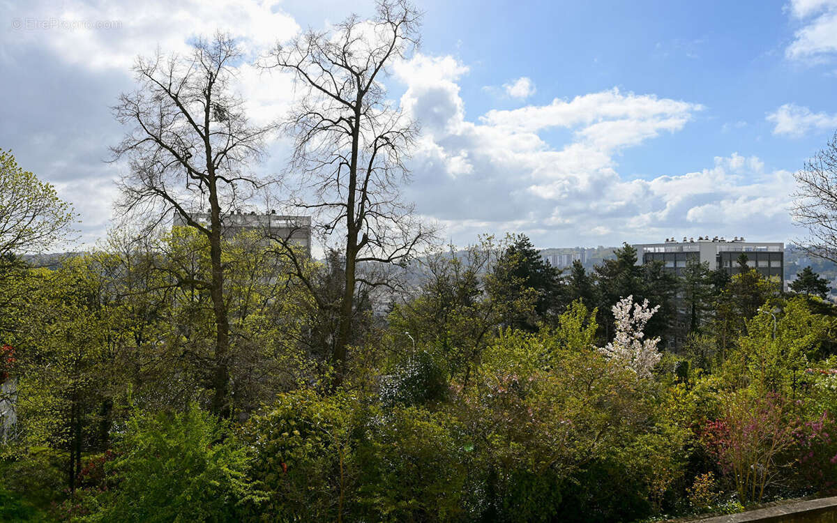 Appartement à LYON-9E