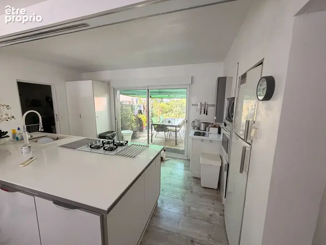 Maison 6 pièces 135 m² à vendre à Mortagne-Sur-Gironde (17120) - photo 5
