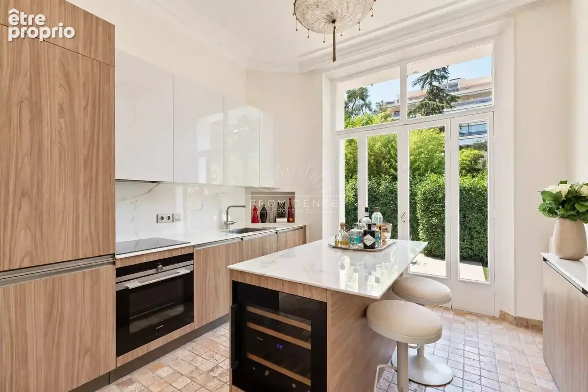 Cannes Basse Californie : Villa de caractère avec jardin, proche Croisette - photo 10