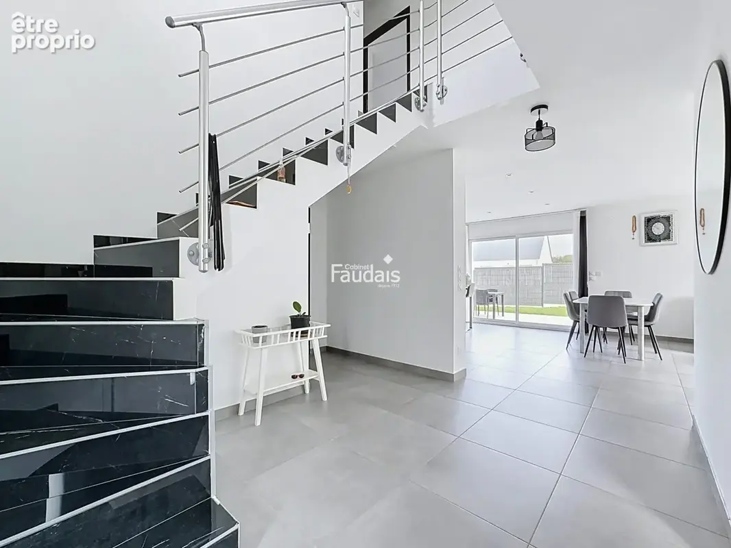 Maison 6 pièces 142 m² à vendre à Saint-Lo (50000) - photo 3