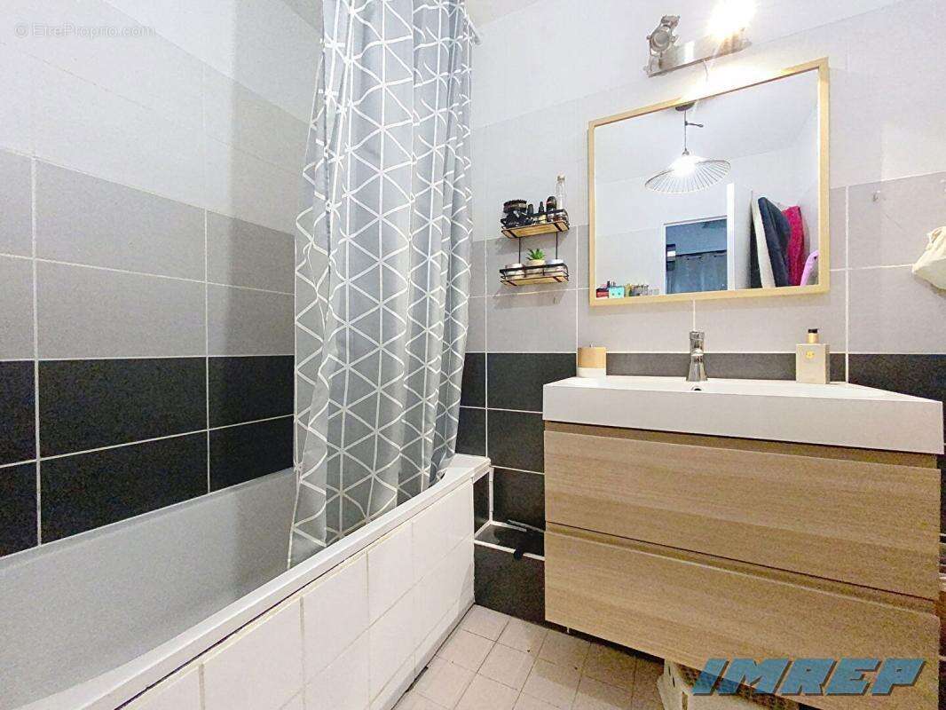 Appartement à MARSEILLE-9E