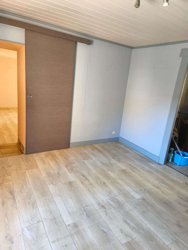 Maison à SAINTE-FLORINE