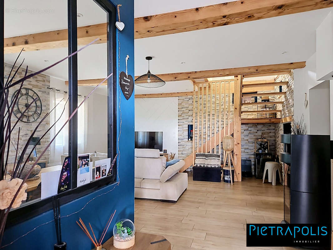 Maison 162 m² à Villeneuve  - photo 3