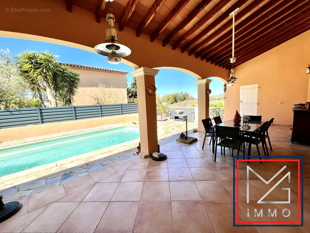 Maison à SIX-FOURS-LES-PLAGES