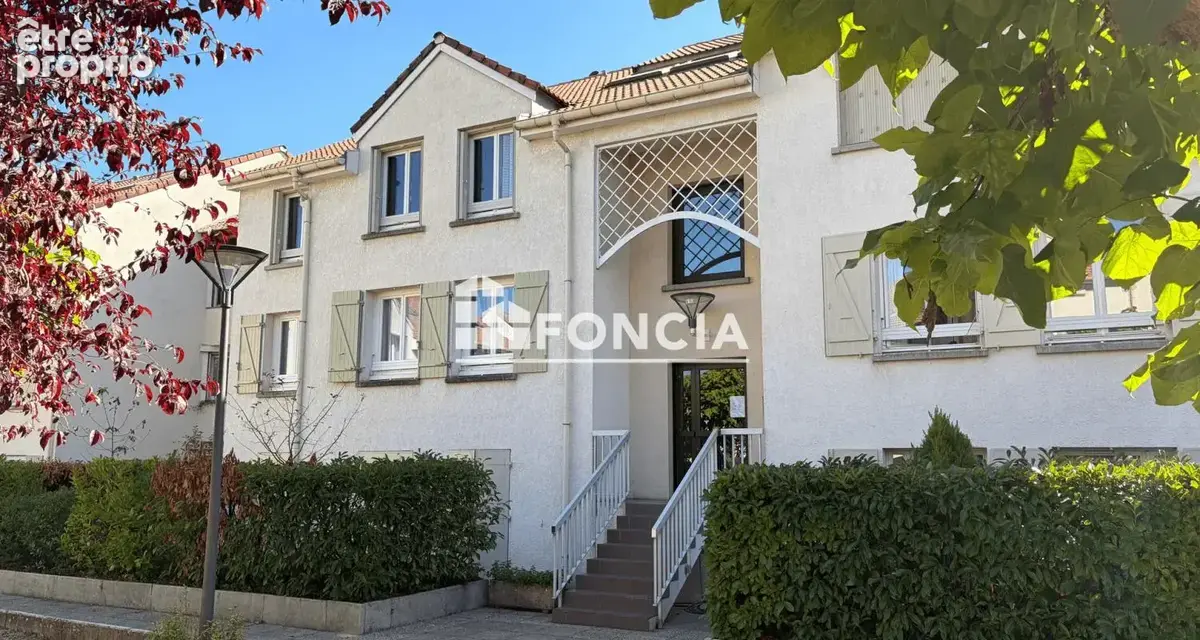 Photo Appartement à Gif-Sur-Yvette au prix de 300 000€