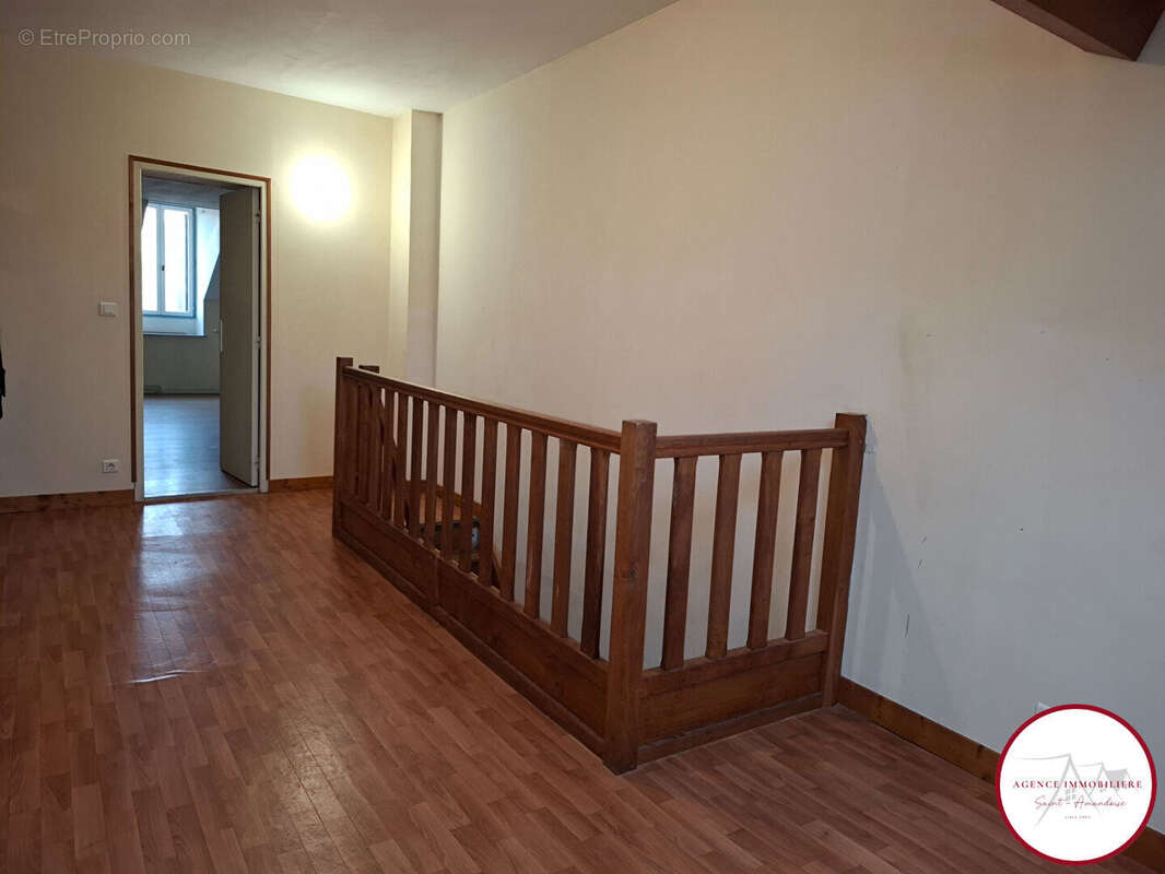 Maison à SAINT-AMAND-MONTROND