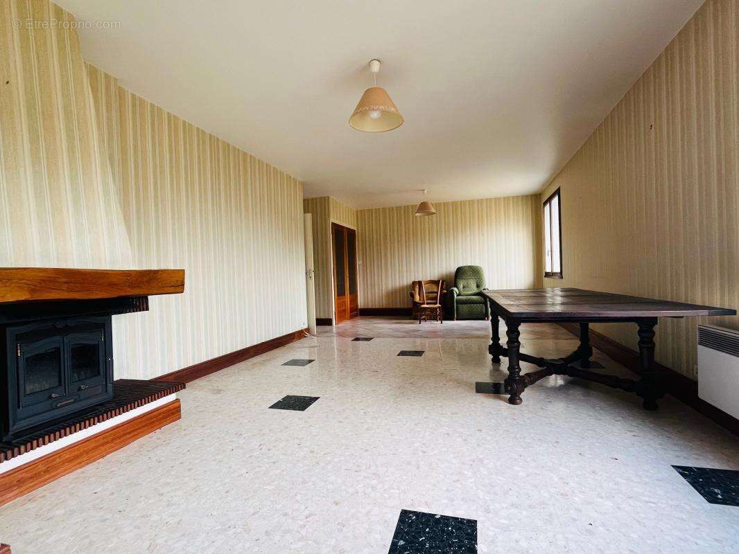 Maison familiale à rénover – Saint-Xandre - photo 2
