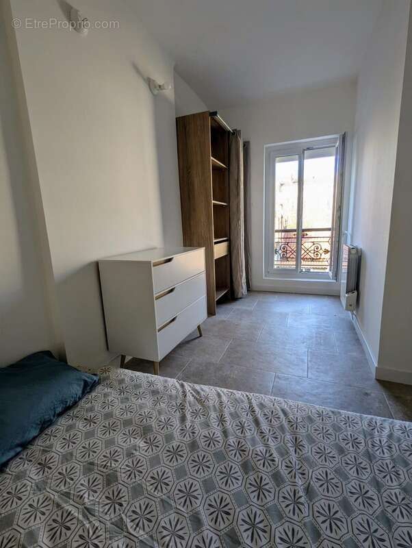 Appartement à MARSEILLE-1E