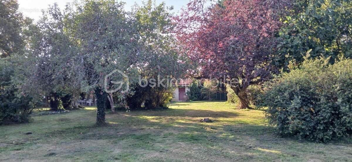 Maison à SAINT-AQUILIN