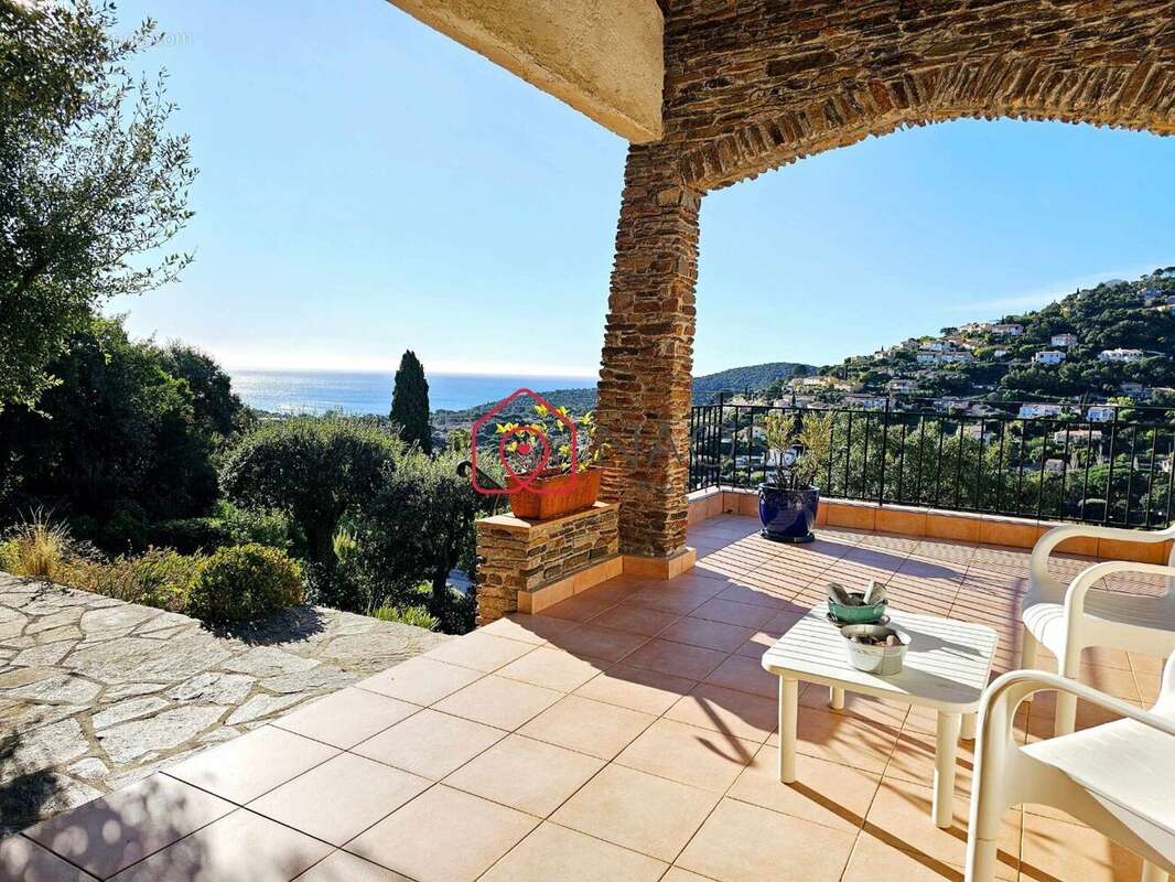 Maison à CAVALAIRE-SUR-MER