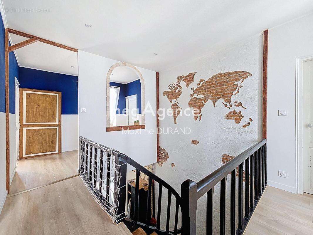 Maison à SAINT-AMAND-SUR-SEVRE