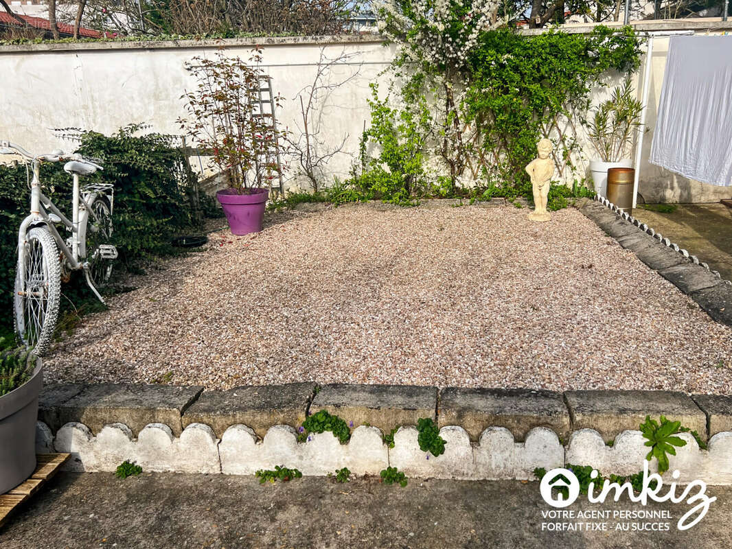 Appartement à LE BLANC-MESNIL