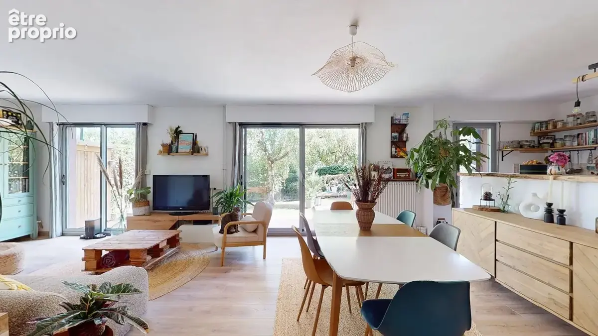 Appartement 123 m² en souplex avec terrasse et jardin - photo 3