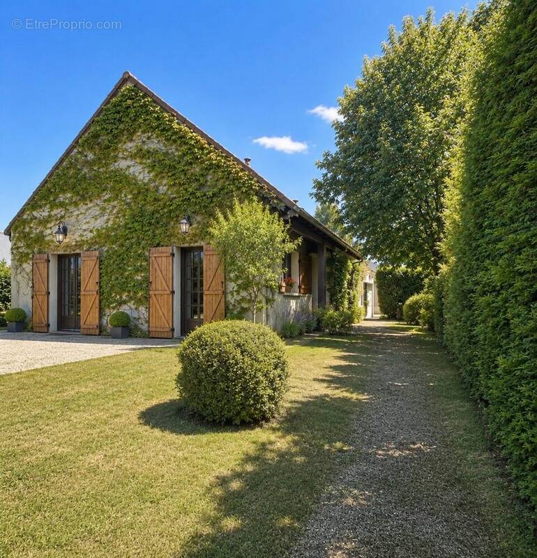 Maison à MONTBAZON