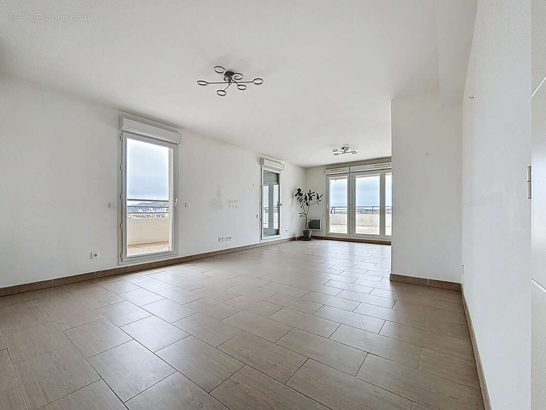 Appartement à MARSEILLE-10E