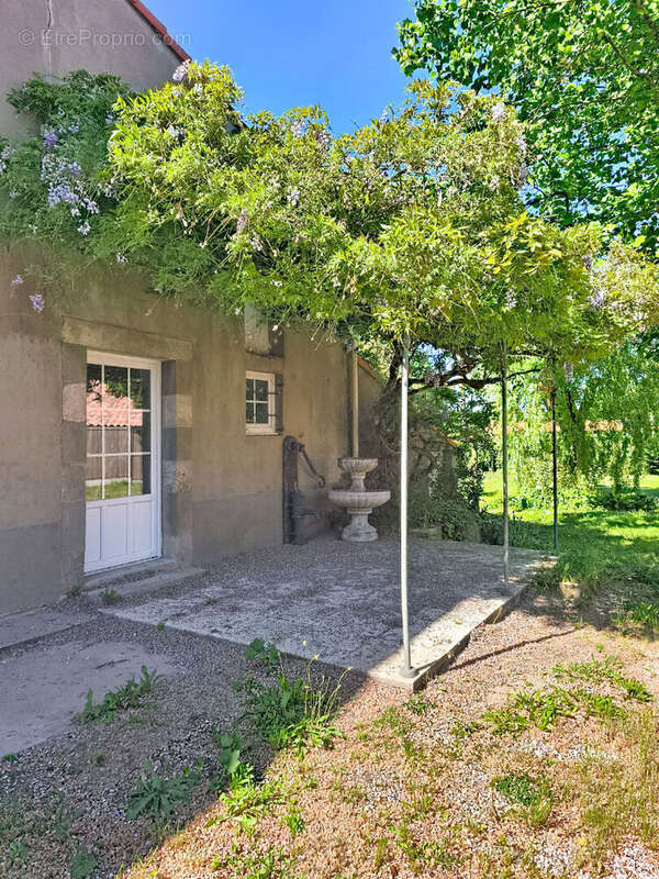 Maison à LE POIRE-SUR-VIE