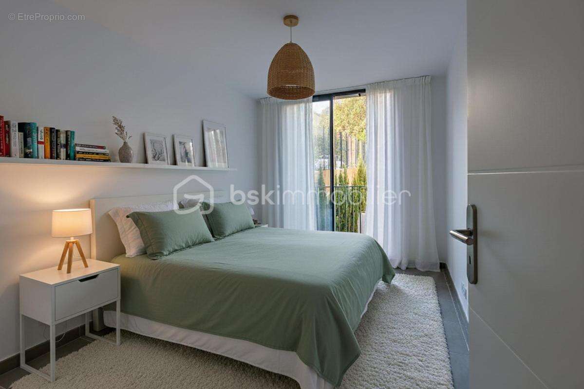 Appartement à BORMES-LES-MIMOSAS