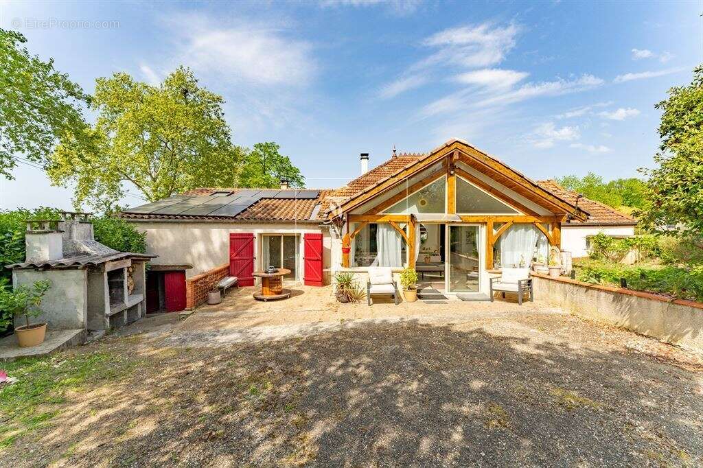 Maison à LAUZERTE