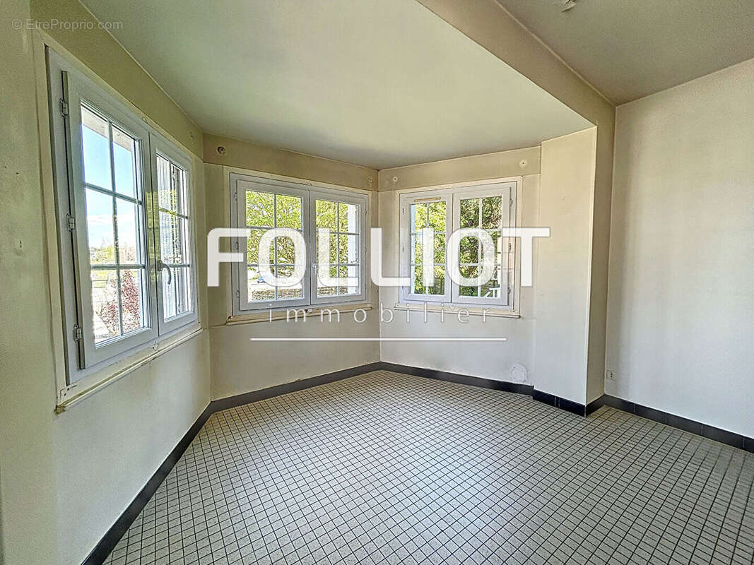 Maison à AGON-COUTAINVILLE