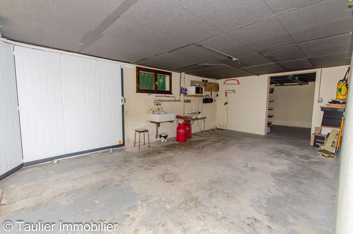 Maison T6 avec emplacement privilégié et beaux volumes - photo 16