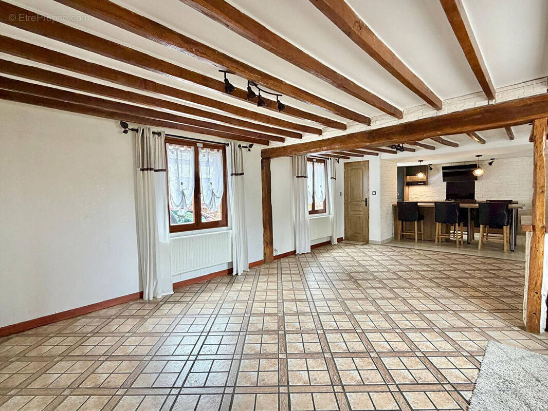 Maison à HALLOY