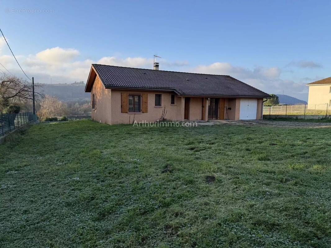 Maison à SAINT-CHEF