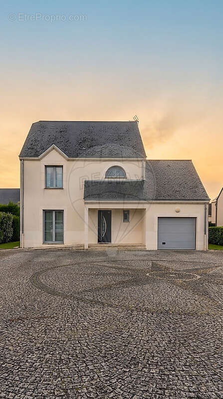 Maison à SAINT-DENIS-EN-VAL