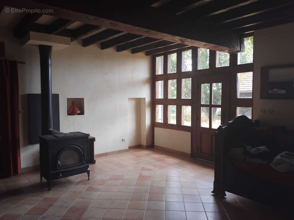 Maison 269 m² à Lormes  - photo 5