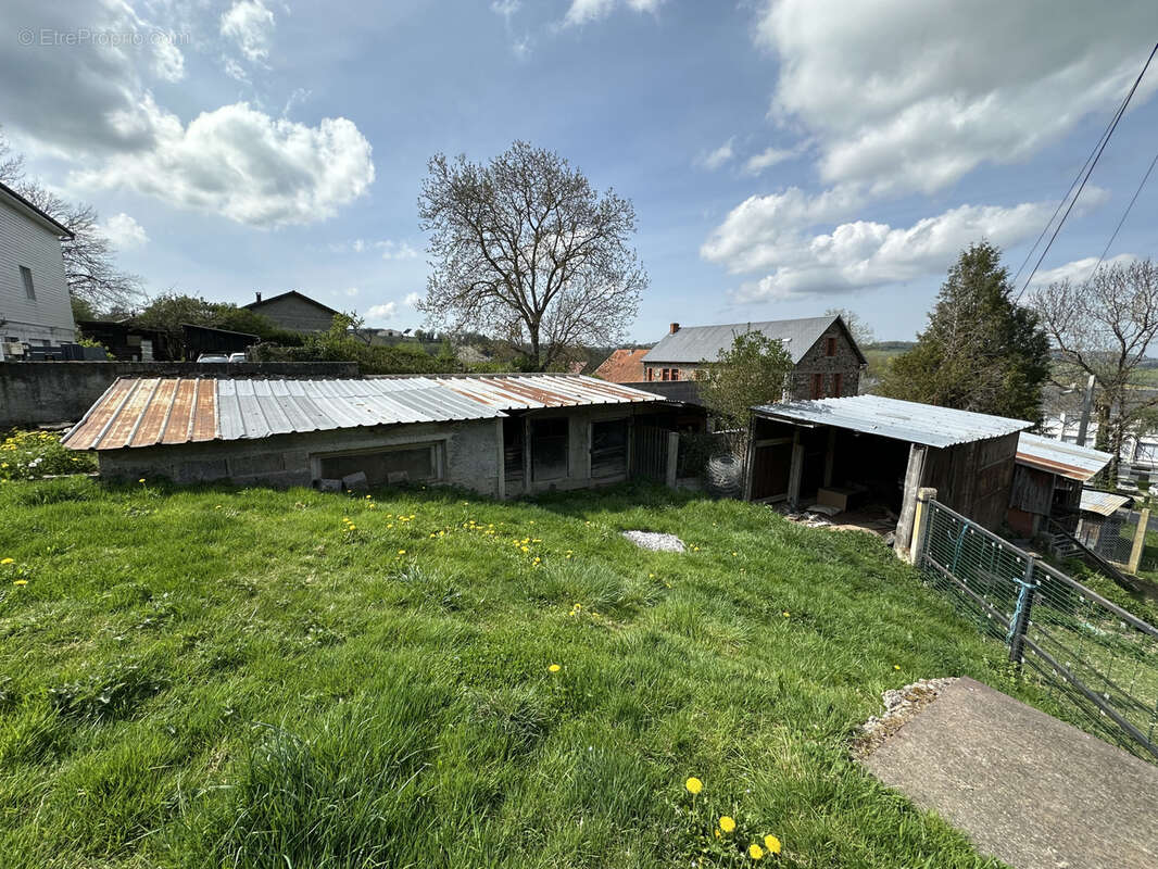Maison 140 m² à Manzat  - photo 13