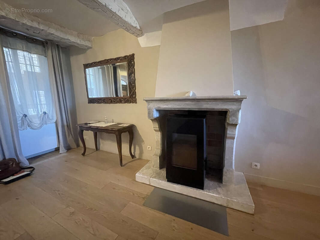 Maison à VAISON-LA-ROMAINE