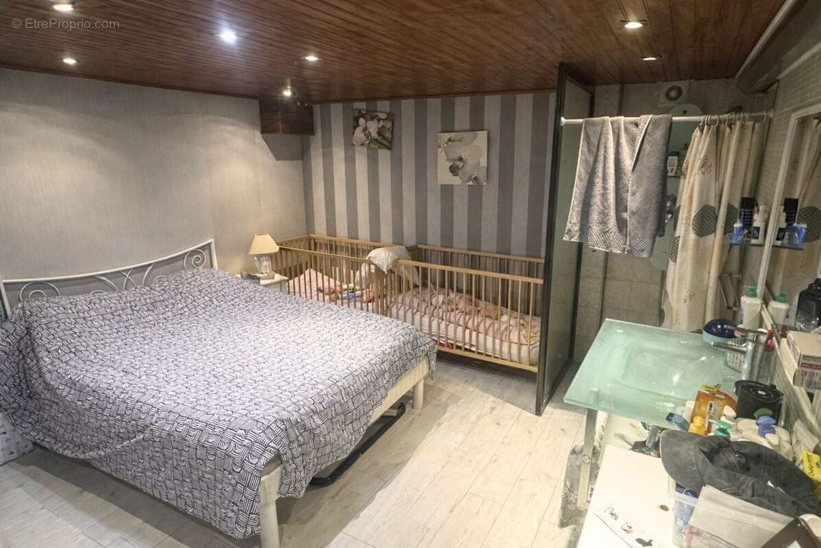 Maison à SARTROUVILLE