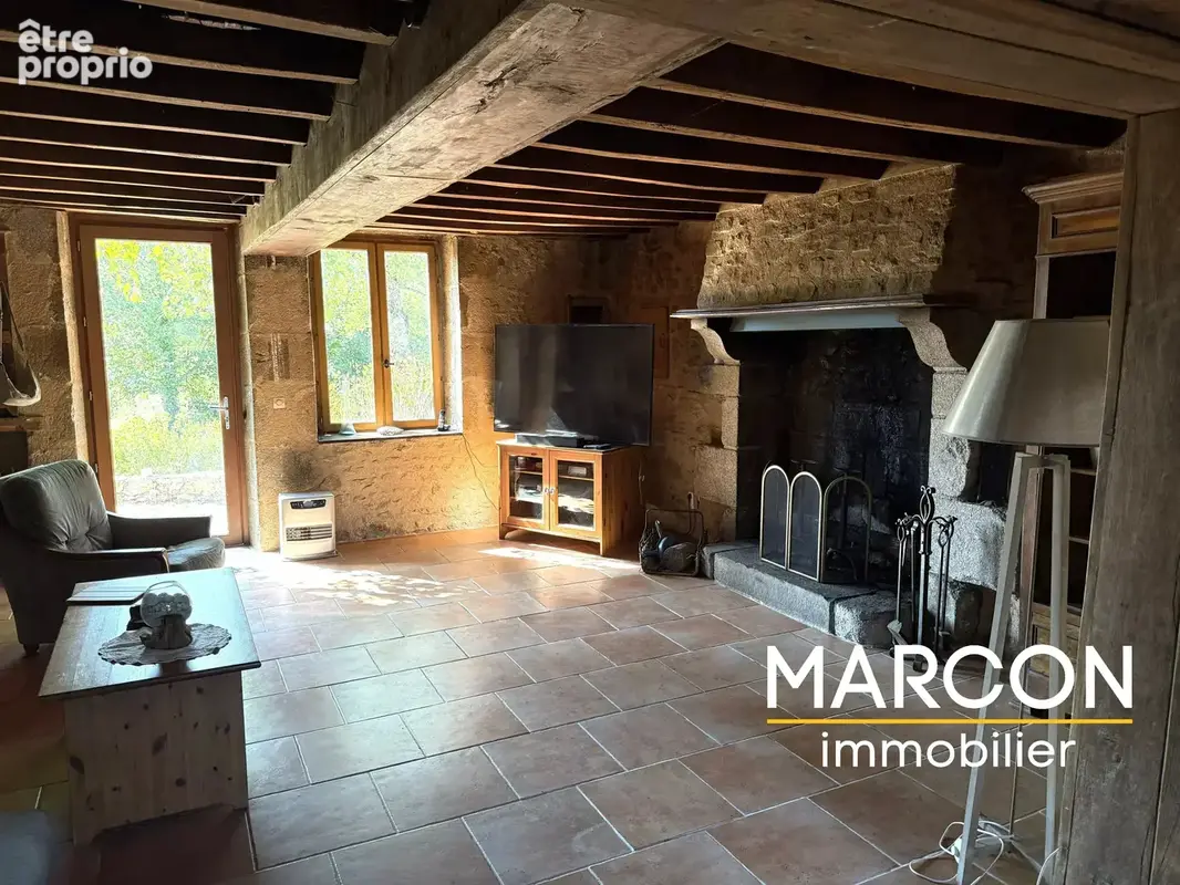 Belle fermette de 176 m² - Secteur JARNAGES - photo 11