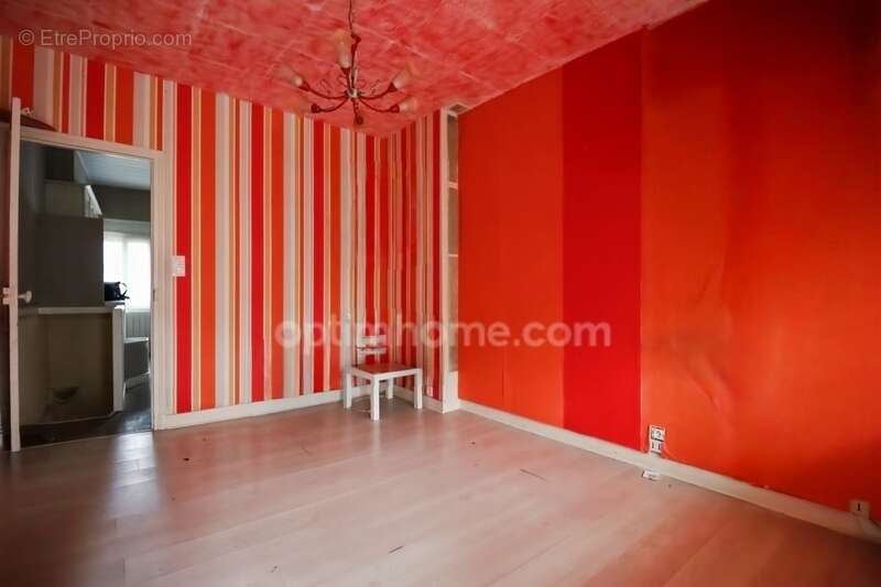 Maison à MAGNAC-LAVAL