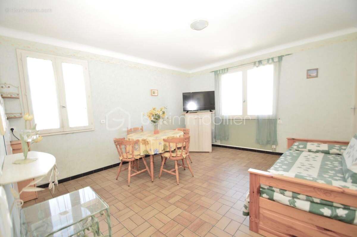 Opportunité rare : maison de 4 appartements indépendants proche de la mer - photo 17