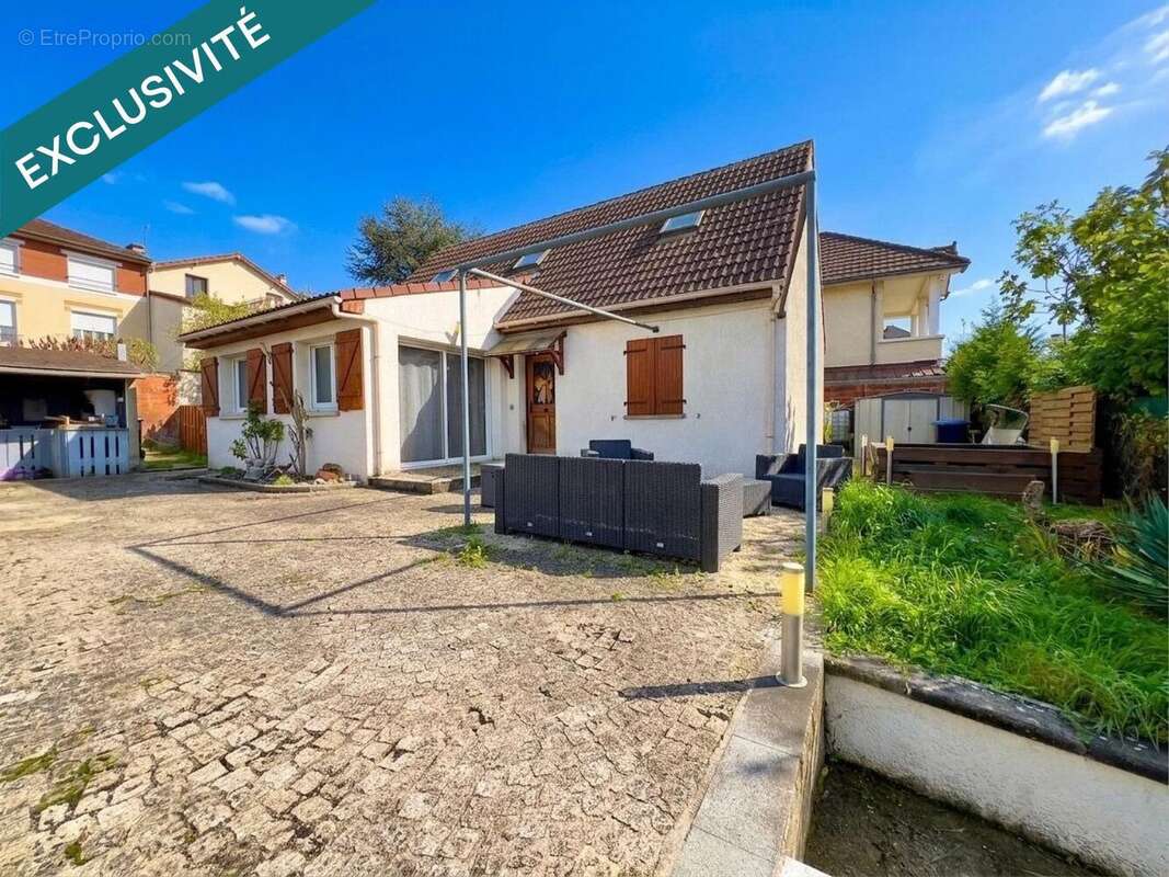 Maison 112 m² à Villeneuve-Saint-Georges  - photo 2