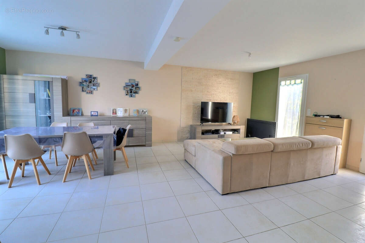 Maison à BAILLARGUES